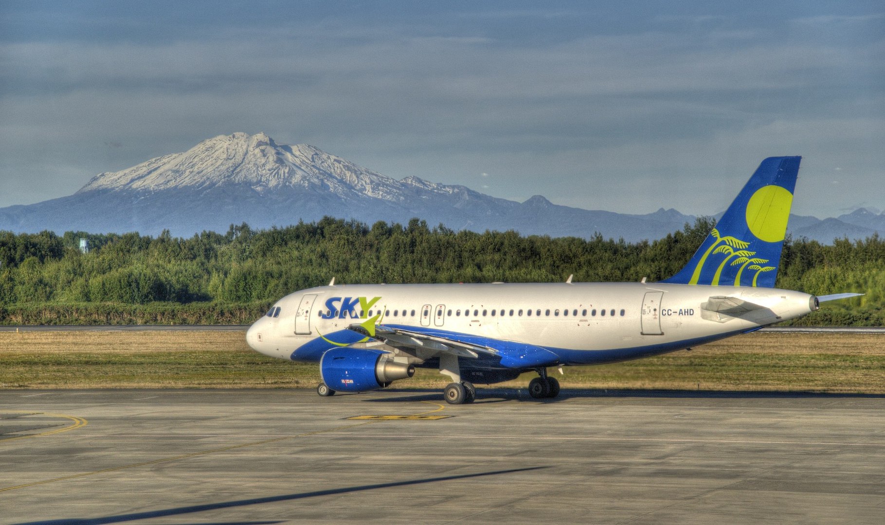 Brazil,Chile's low-cost airline, Sky, is seeking authorization from Brazil to start operating international flights between the two countries.