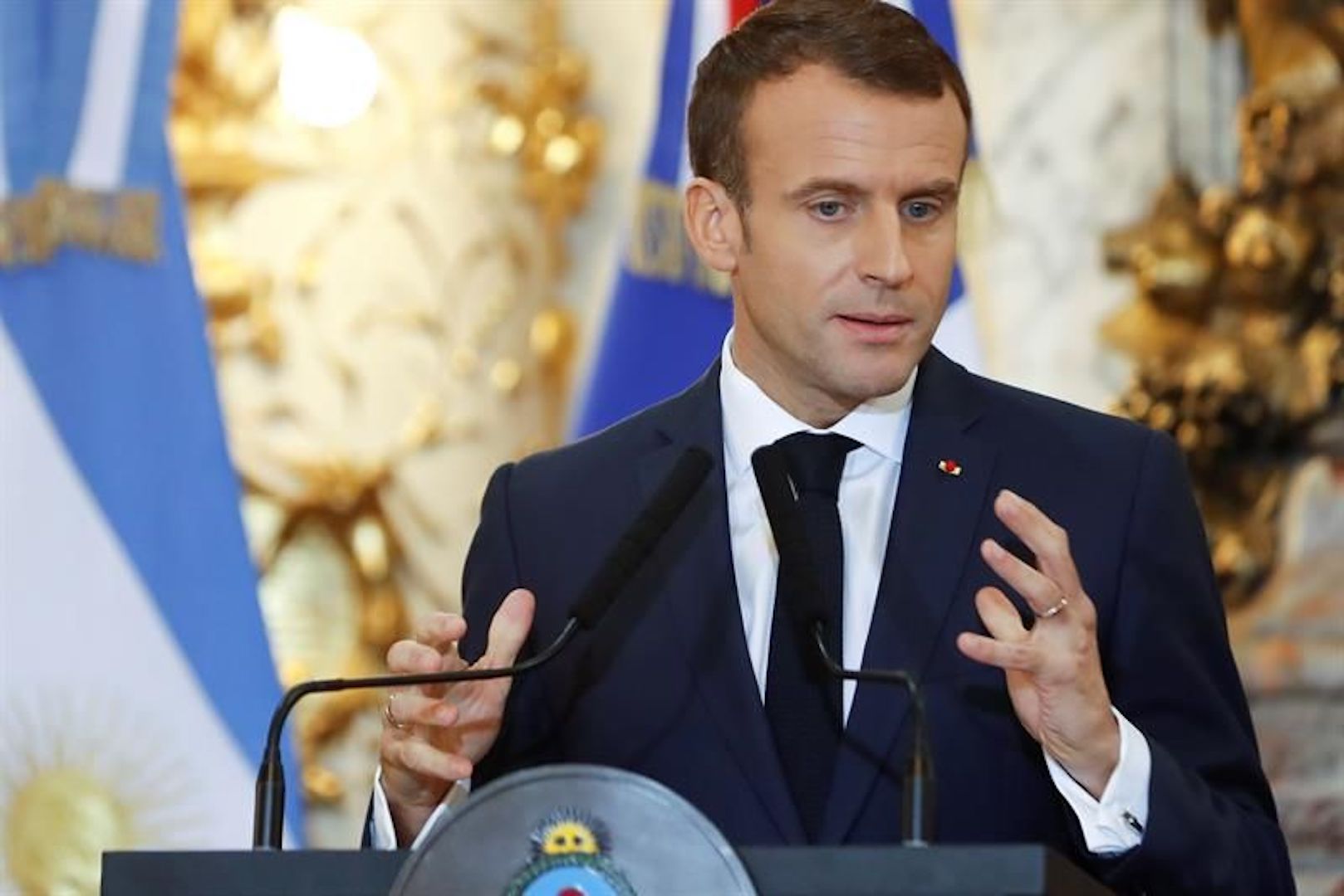 Brazil,French President, Emmanuel Macron, said in Argentina that France will not sign trade agreement between EU and Mercosur if Bolsonaro withdraws from Paris Accord