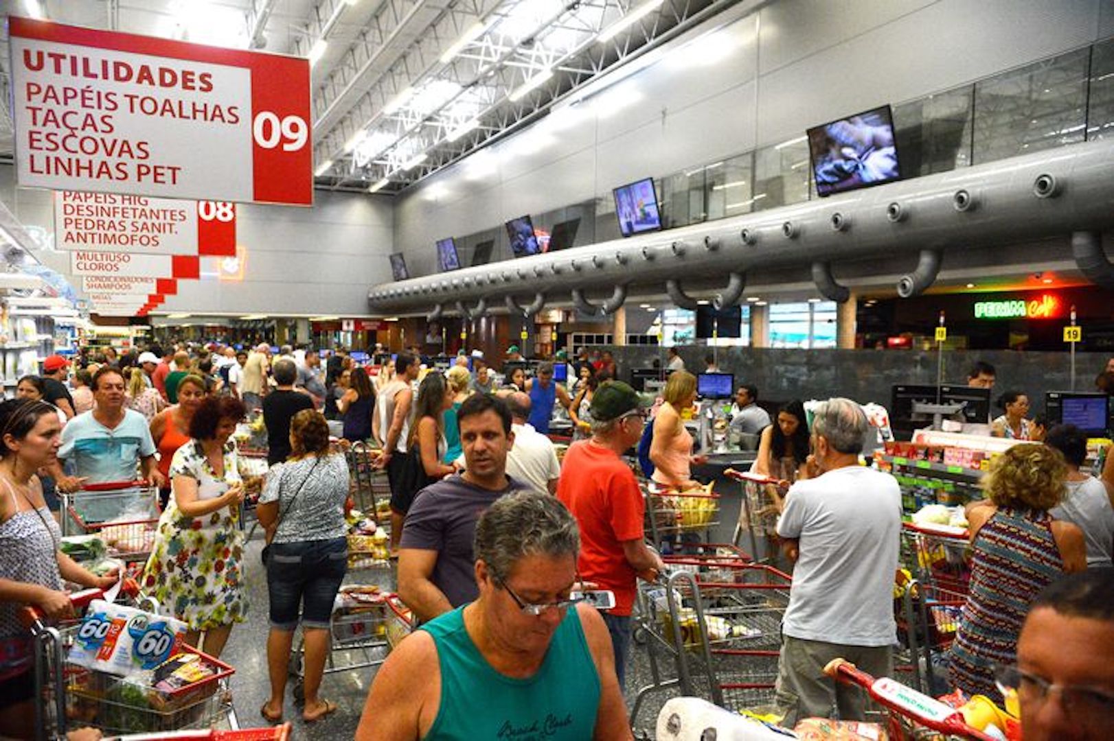 Brazil, Inflation registered a negative result in November, the lowest for the month since 1994.