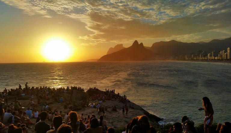 Visiting Five Great Locations to Watch the Sunset in Rio de Janeiro
