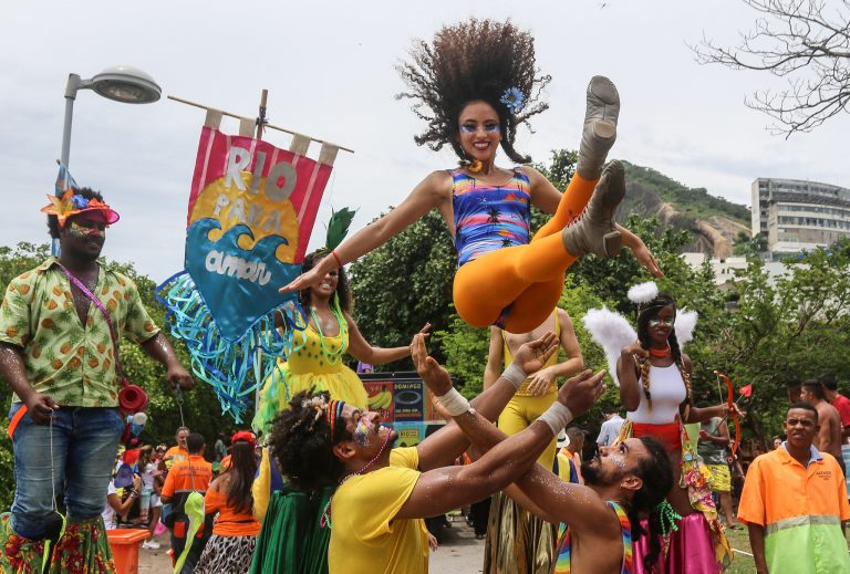 How to ‘Bloco’ in Rio de Janeiro’s 2019 Carnival