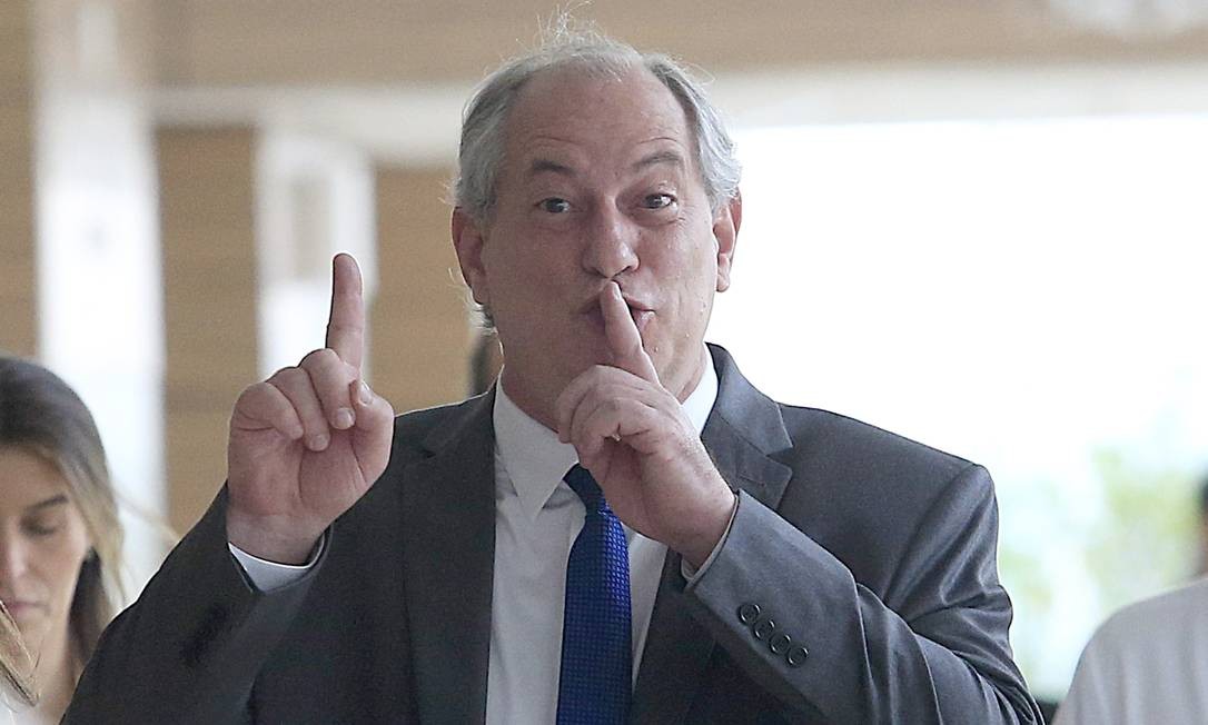 "In what concerns his friends, these Jewish community corrupts believe they are entitled to be corrupt simply because they are in the Jewish community.