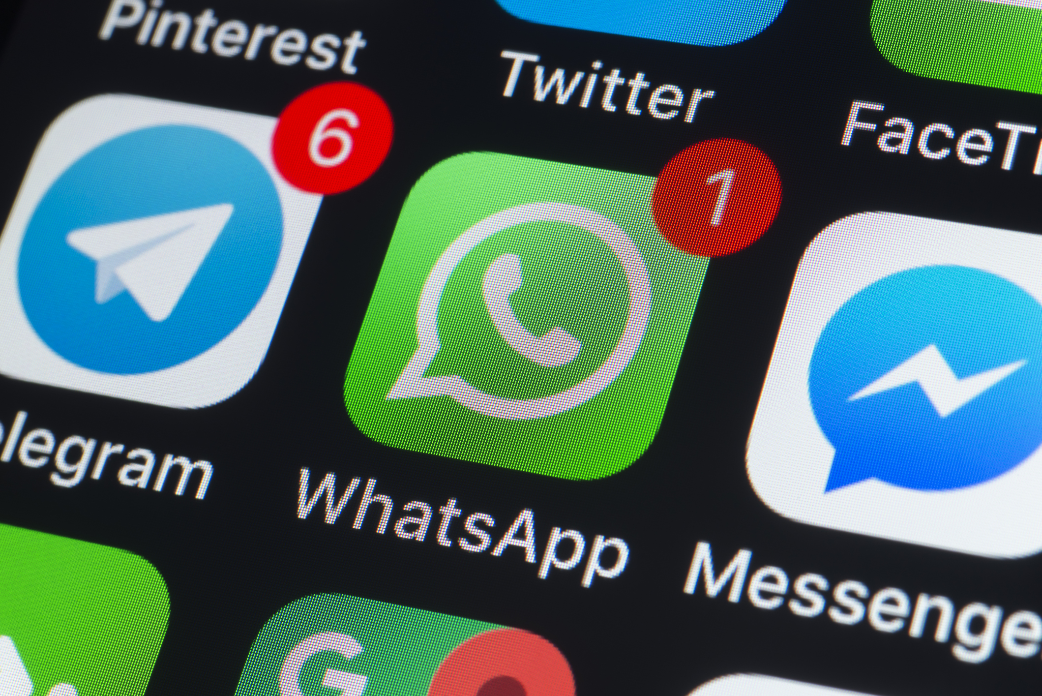 The messages exchanged in the App are listed as evidence of cheating, according to a report by an association of marital lawyers in this European country.