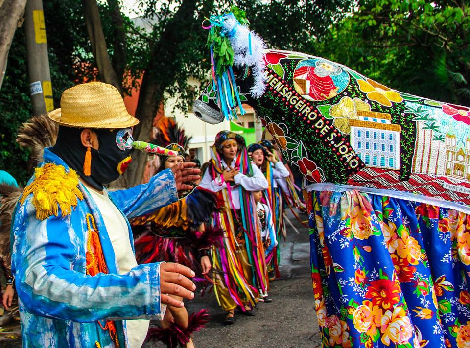 Easter, Brazilian music, Afro-Brazilian party, Morro do Querosene