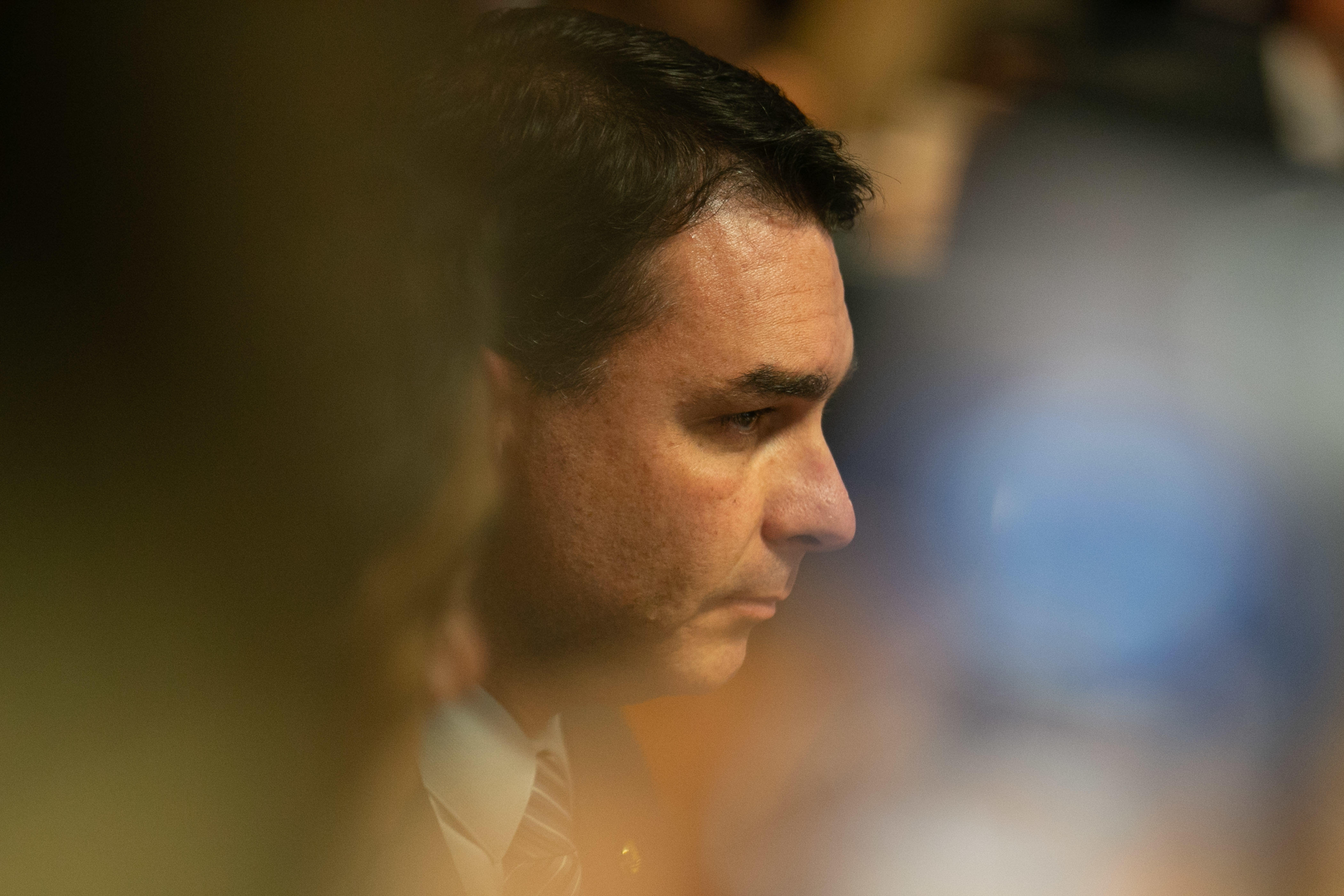 BRASILIA, DF - 27.03.2019: SENADOR FLAVIO BOLSONARO - Senator Flavio Bolsonaro during a hearing of the Committee on Economic Affairs CAE in the federal senate that took place on Wednesday, 27. (Photo: Myke Sena/Fotoarena)
