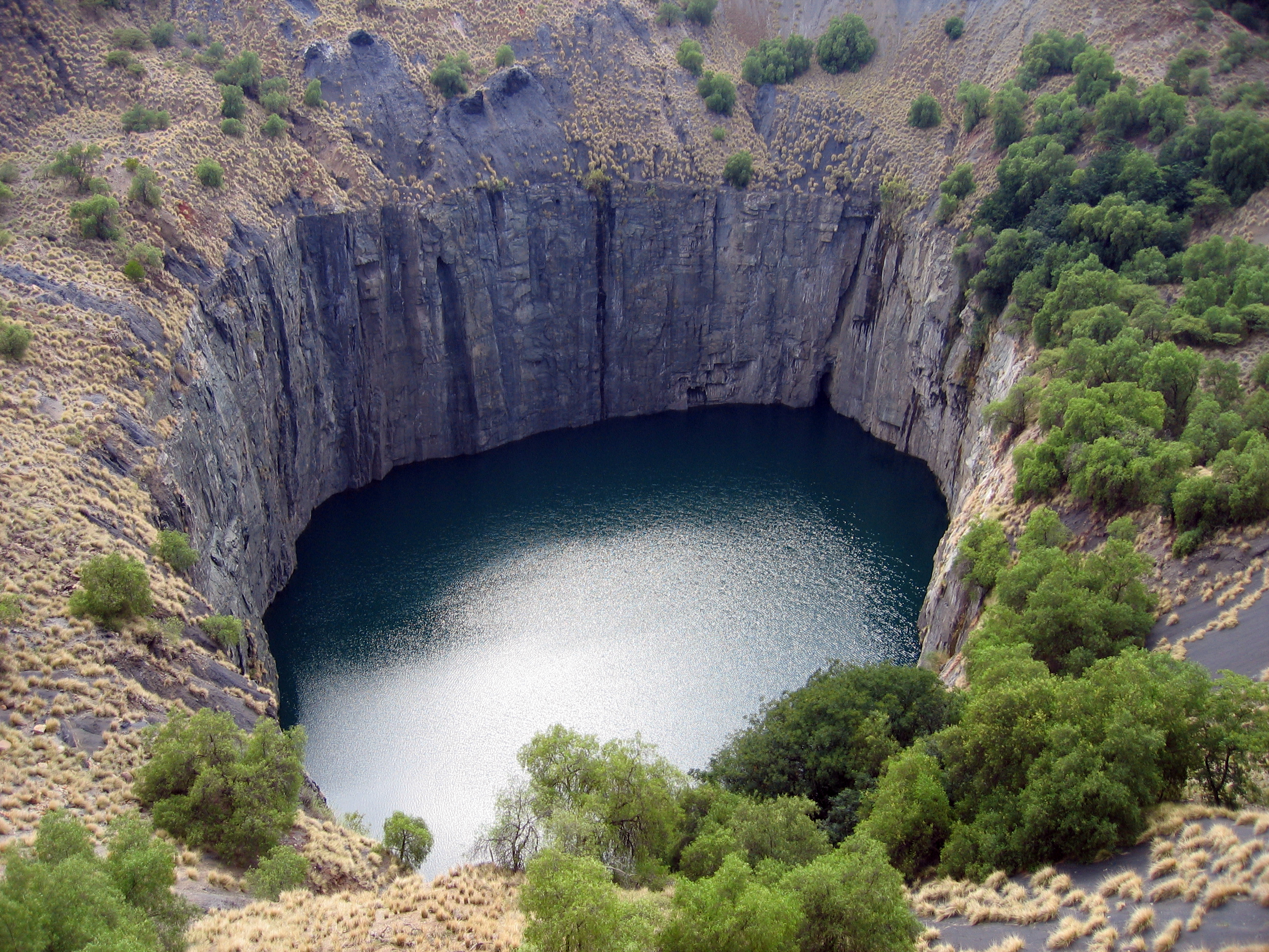 Hole