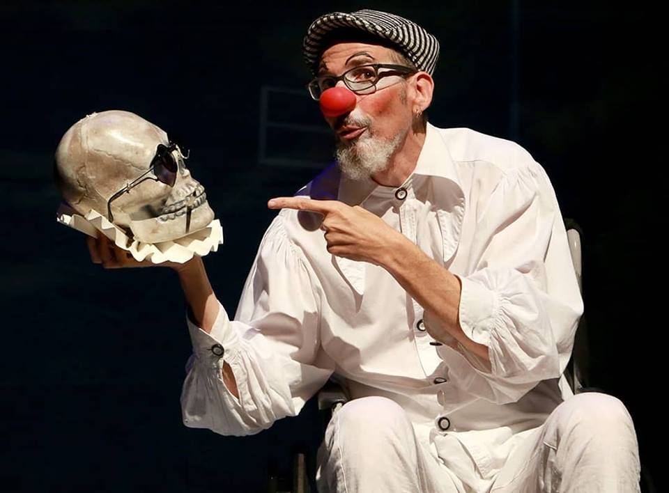 theatrical scene in São Paulo