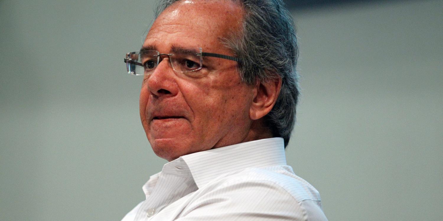 The Minister of Economy, Paulo Guedes, advocated on Wednesday, April 29th, the sale of part of the international reserves to reduce the size of the gross debt in proportion to the Gross Domestic Product (GDP). "That's what we did last year. And the Central Bank can do a little more," he said during a video conference meeting with retail sector leaders.