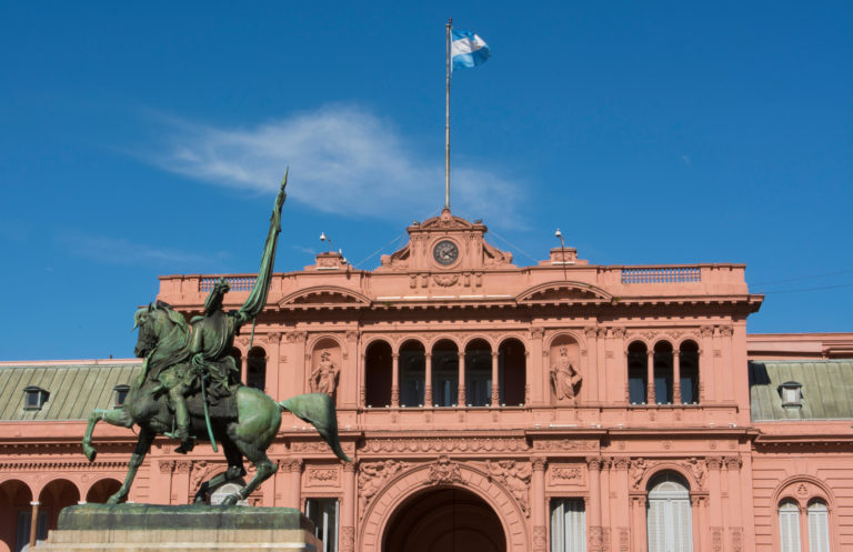 Argentina commits not to use reserves to intervene in the foreign exchange market