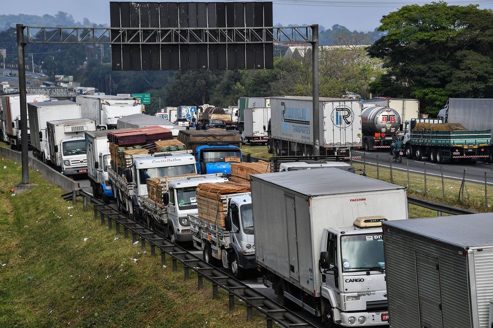 Of the total number of interviews, 49.7 percent were taken with company drivers, 42.6 percent self-employed, 4.7 percent cooperative and 3 percent employers.