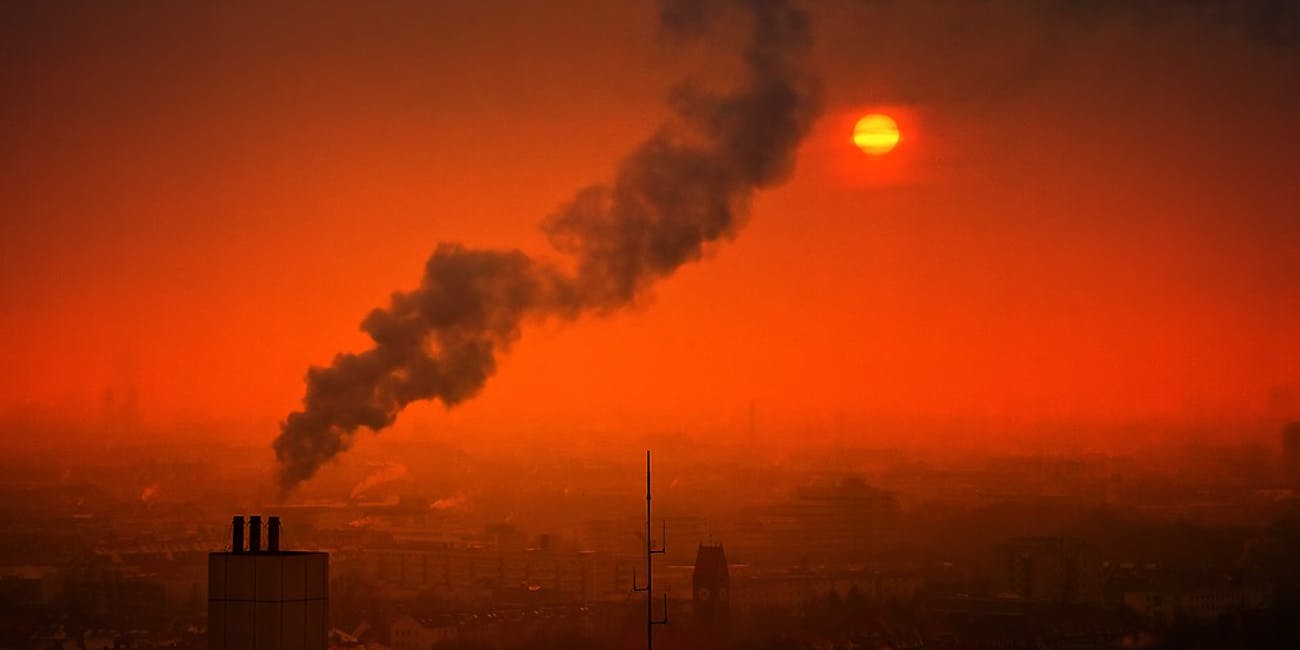 According to the World Health Organization, an estimated 4.2 million premature deaths are attributed to atmospheric air pollution in the world every year.