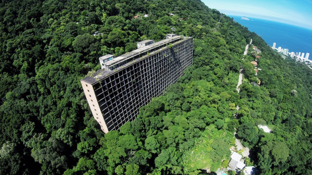 Esqueleto Hotel Rio. (Photo internet reproduction)