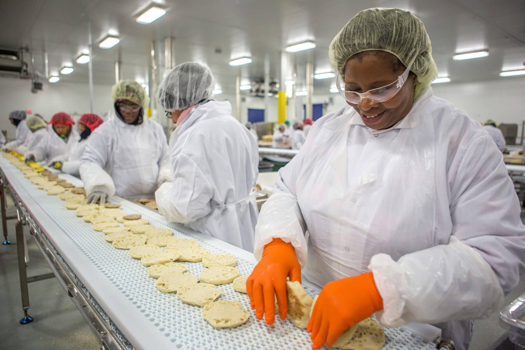 The food industry continues to lead in Brazil, with an increase in its relevance in the last decade.
