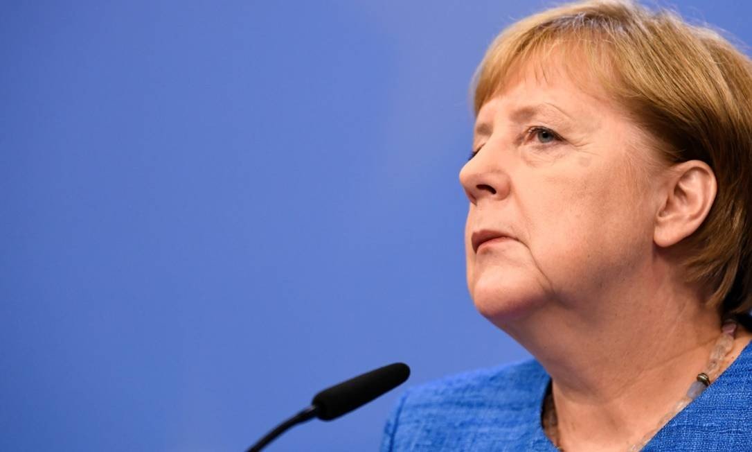 "I will do what I can, within my power, to stop what is happening in Brazil, without overestimating my capabilities," said German Chancellor Angela Merkel.