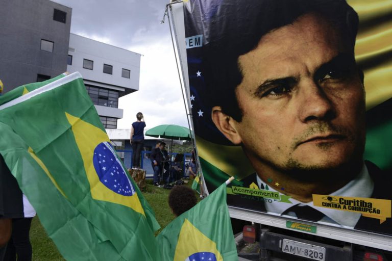 Brazilian Cities Host Demonstrations Showing Support for Lava Jato and Reforms