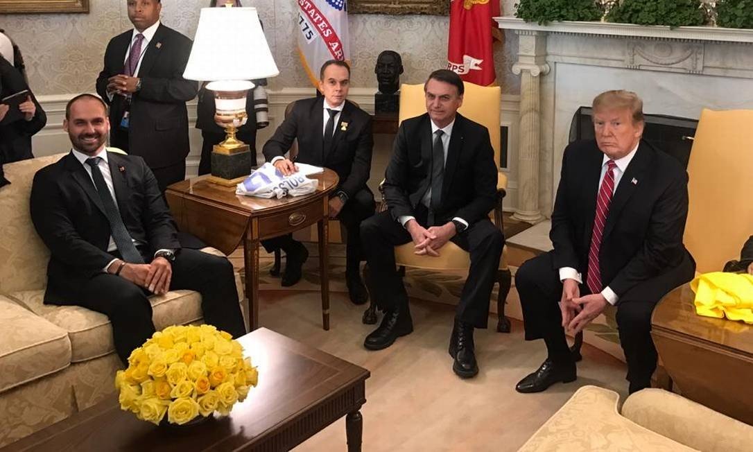 “It isn’t Nepotism,” Says Bolsonaro about Plan to Appoint his Son Ambassador to U.S.