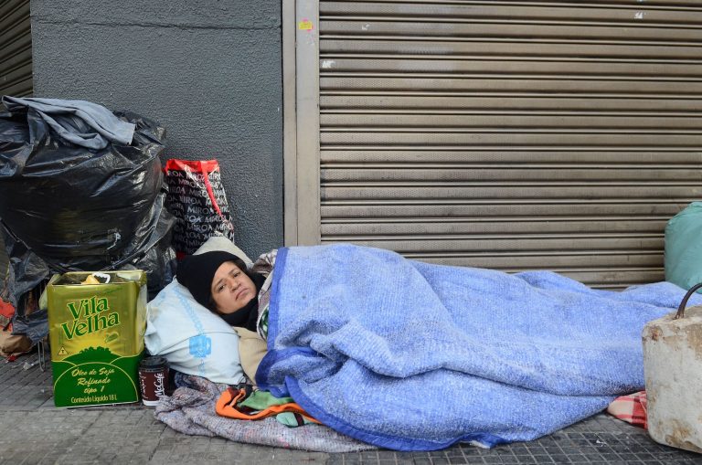 NGOs Help Homeless in São Paulo As Temperatures Fall