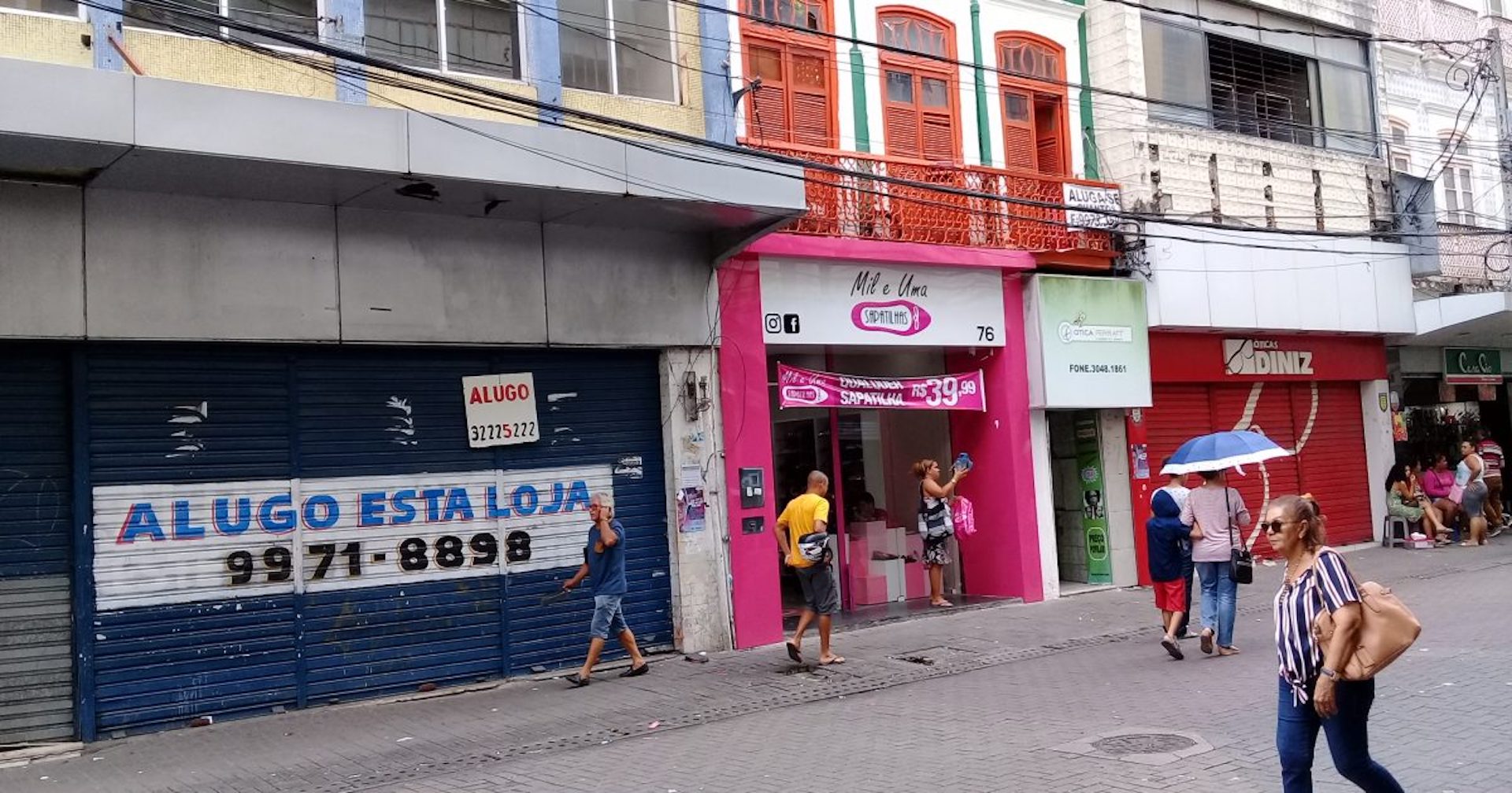 Stores are closing as economy wanes in Brazil