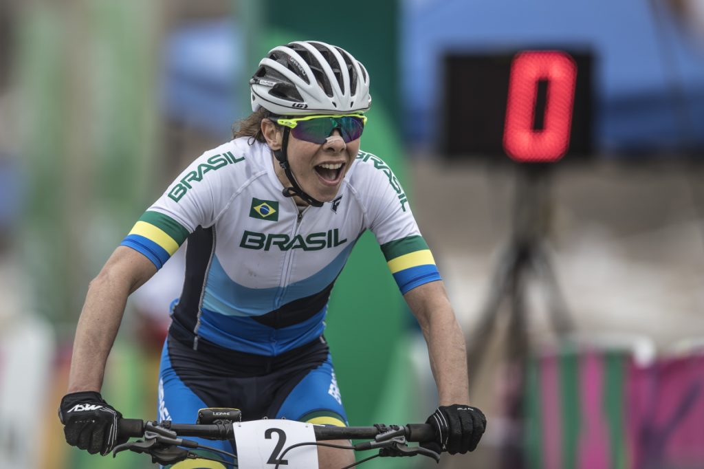 Jaqueline Mourão, 43 years old, won the bronze medal for Brazil.