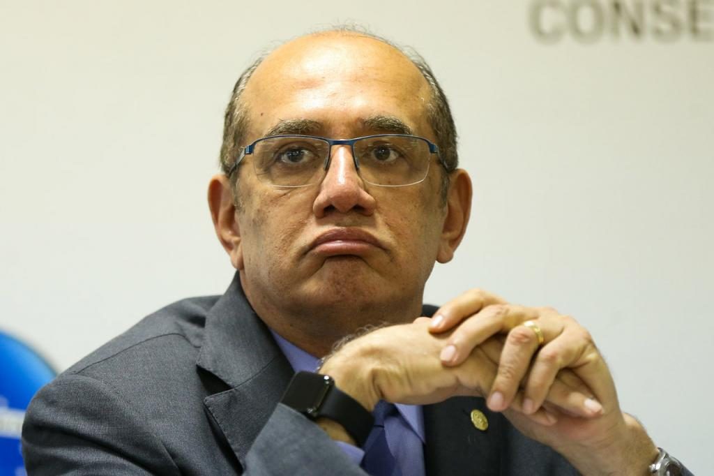 In June, Mendes even argued that the former president should await the judgment of a request from his defense to nullify the Triplex lawsuit, under the allegation that Moro - responsible for Lula's first conviction - was biased.