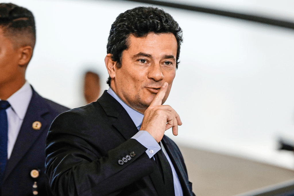 Mendes does not believe the operation will end, but he believes that the so-called "vaza jato" has inflicted an overwhelming symbolic damage on Lava Jato.