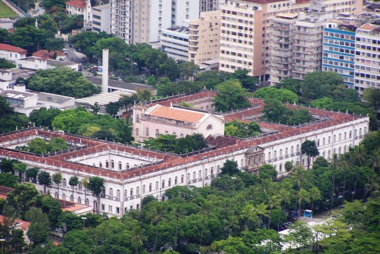 Federal University of Rio de Janeiro at Risk of Suspending Activities in August