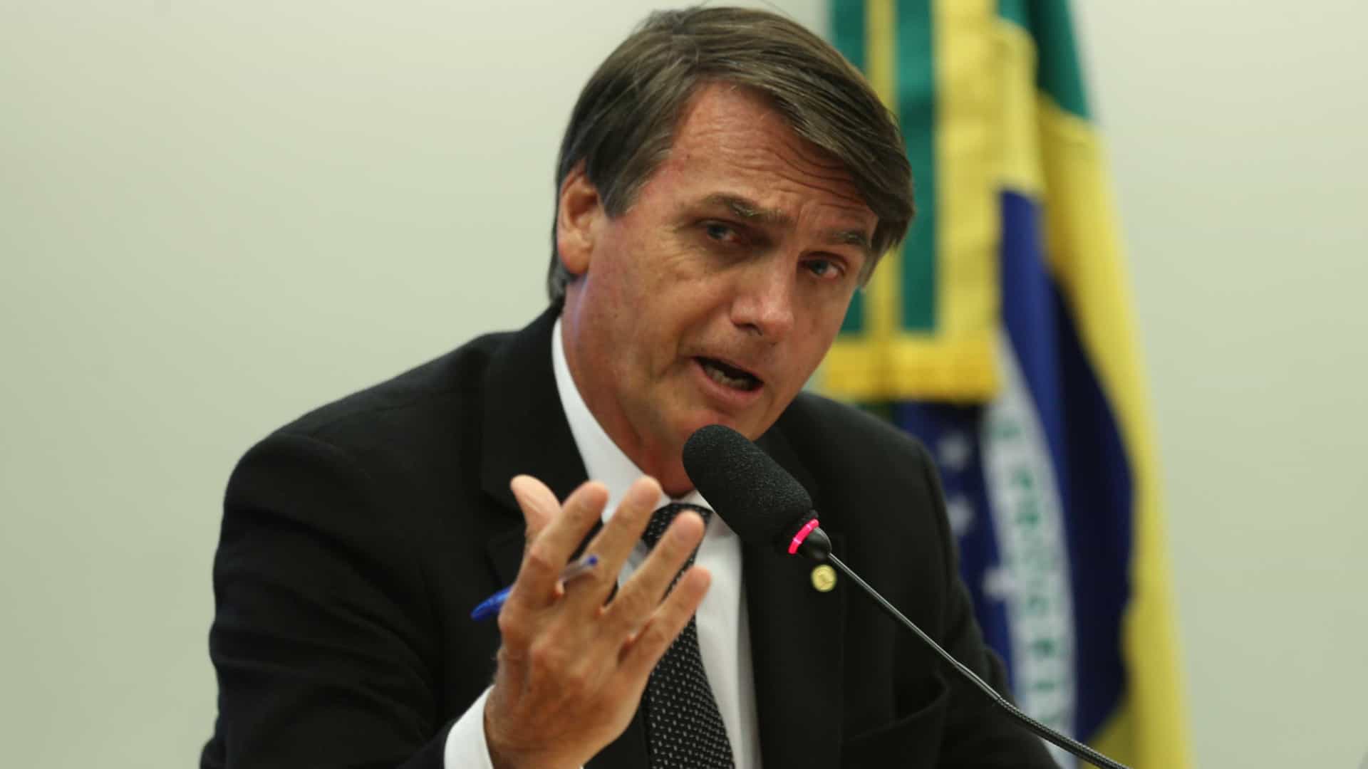 Brazilian President Jair Bolsonaro first said that he is the one in charge of the nomination of the Chief of the Federal Police in Rio de Janeiro, but after some criticism, he softened his speech by stating that it doesn't matter to him who gets appointed.