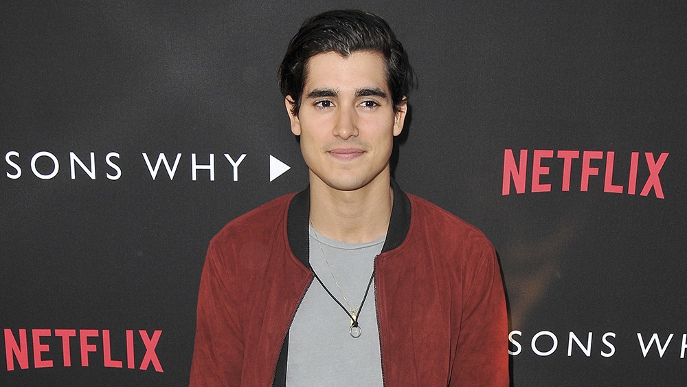 The Brazilian actor, Henry Zaga, has worked in the series 13 Reasons Why and Teen Wolf.