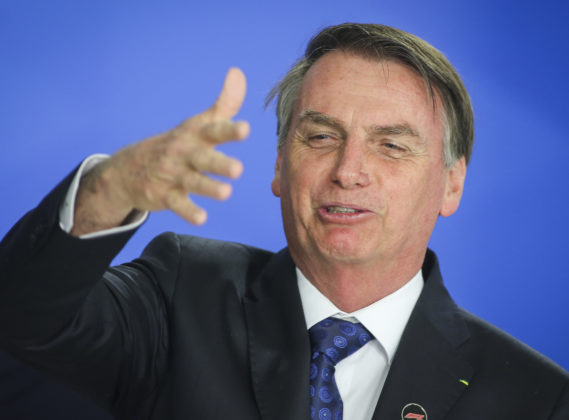 JairBolsonaro-FlavioBolsonaro-WilsonWitzel-ChaseCarey-Formula1-Rio-24Jun2019