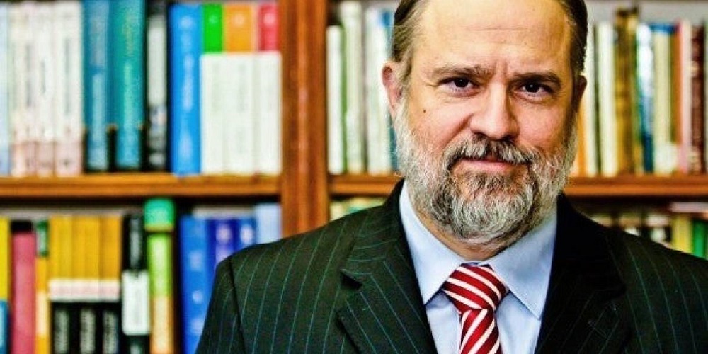 Bolsonaro Appoints Augusto Aras as Brazil’s Federal Prosecutor General
