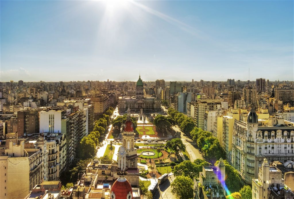 Plaza del Congresso in Buenos Aires. (Photo internet reproduction)