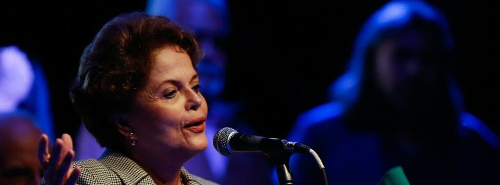 ormer President Dilma Rousseff today dissented from the prospect raised by the French head of state, Emmanuel Macron, of granting international status to the Amazon.