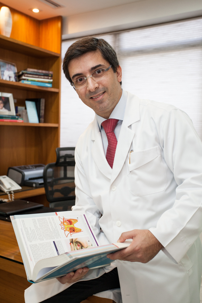 Carneiro also pointed that the professionals in Rio don’t usually follow popular world trends, maintaining their own personality in terms of techniques applied to the surgeries.