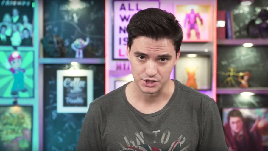 Ever since Felipe Nieto fought against the censorship of books at the Rio Biennale, he has become the target of political dissenters who report false facts about him on the Internet.