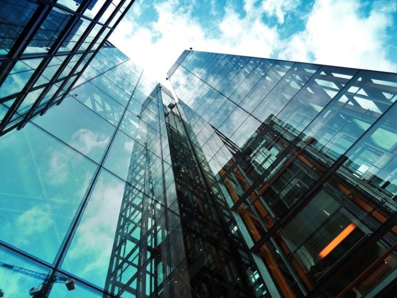 The Automobile business, considered the main portfolio of property insurance, fell 0.7 percent in the first six months of this year.