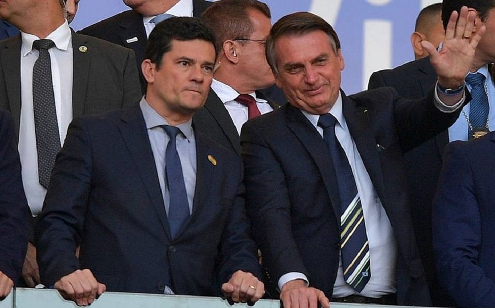 Brazilian Justice Minister Sérgio Moro (left) and Brazilian President Jair Bolsonaro (right).