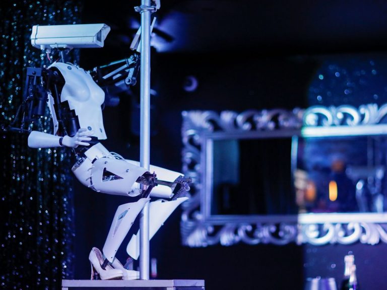 Nightclub in France Now Introducing Robot Pole Dancers