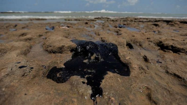 Investigators Suspect Venezuelan Oil Is Polluting Brazil’s North-East Beaches