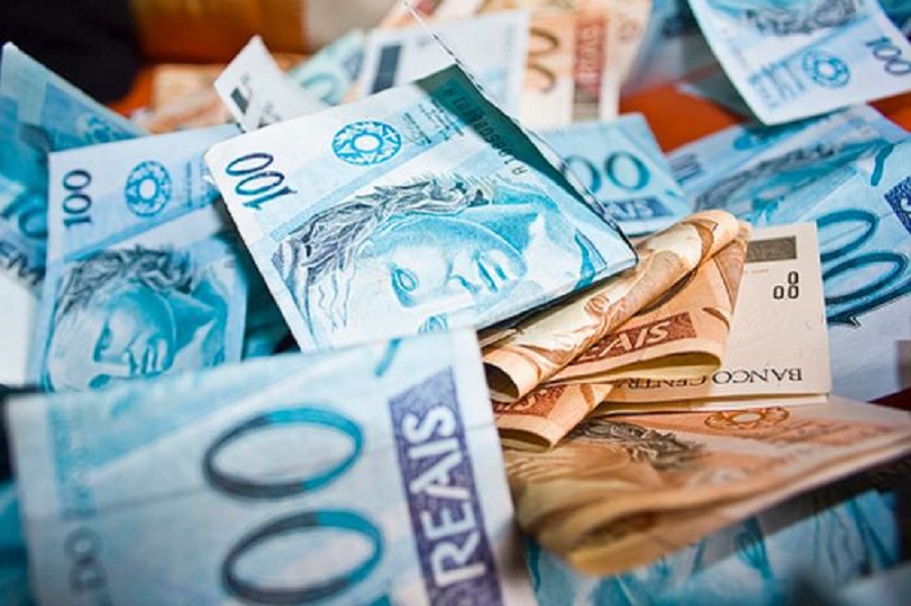 Over 5,100 People Will be Forced to Return Family Grant Money