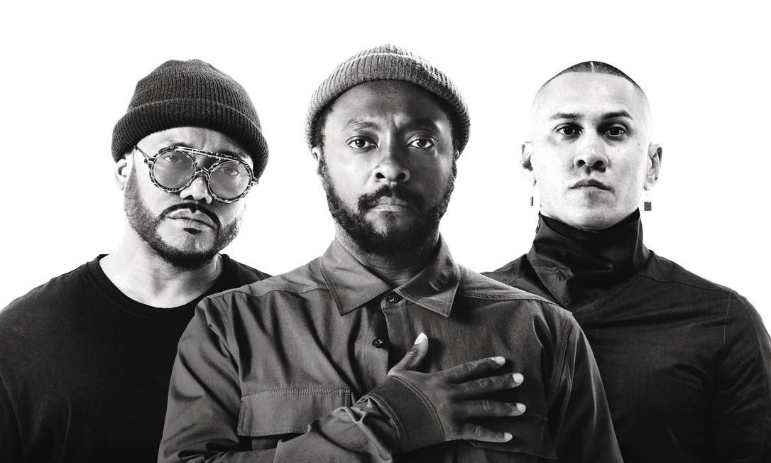 After performing at Rock in Rio, the electronic music band The Black Eyed Peas extended their visit to Rio de Janeiro.