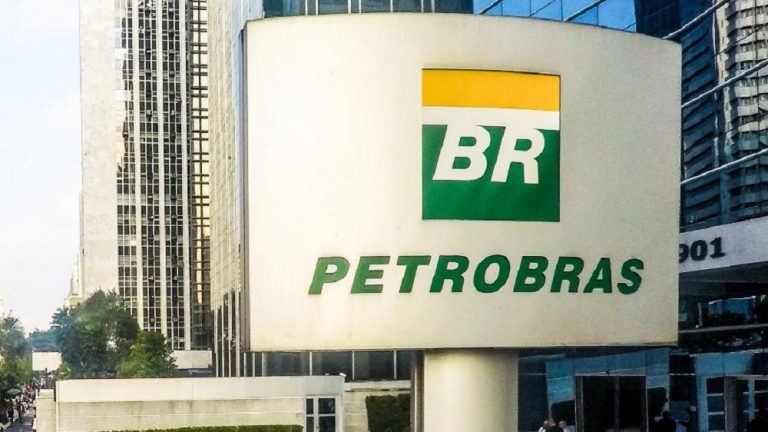 “No Plan to Privatize Petrobras”, Says its President Castello Branco