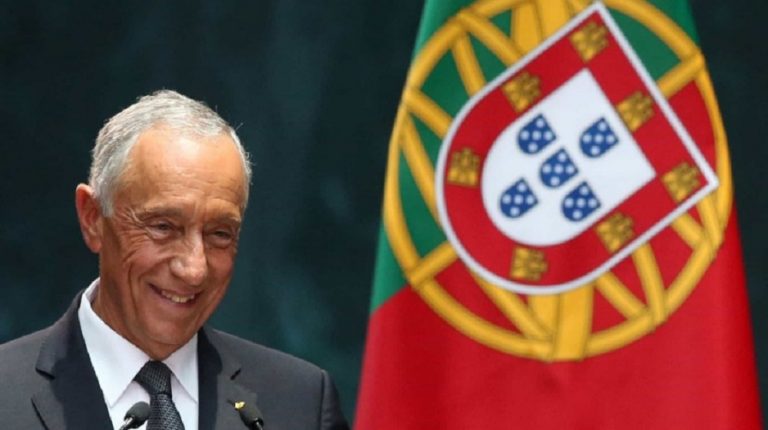 President of Portugal Intends to Decorate Flamengo Manager After Titles
