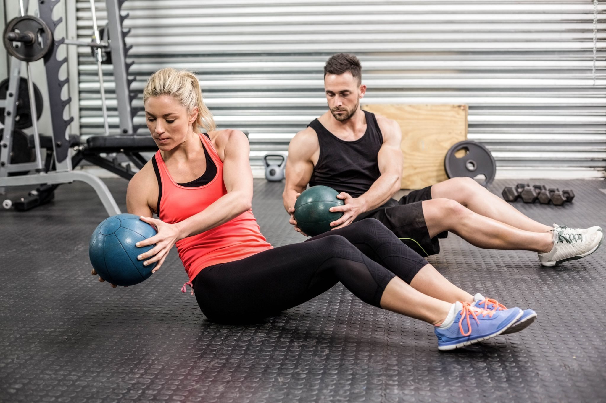 The differences in protein needs between men and women are not yet fully understood by researchers. But in general, women need to consume less protein per day than men because they are usually smaller in size.