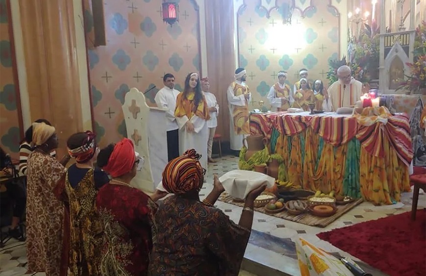 The celebration has been held for 15 years in the Church of the Sacred Heart of Jesus, in Benjamin Constant Street, and follows the traditional Catholic rite.