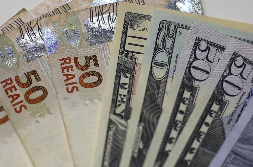 "It is good to get used to the higher exchange rate and lower interest rates for a while," he said, on a visit to Washington,