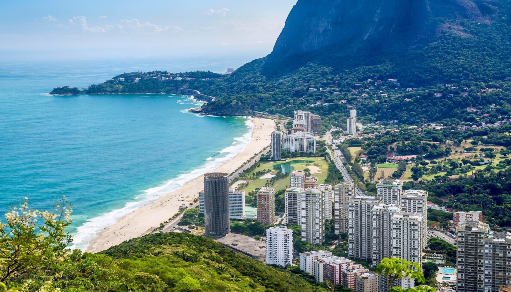 Bill 141/2019, submitted to the City Council by Mayor Crivella, proposes profound transformations – mostly in the form of deregulation – to Rio’s urban planning framework.