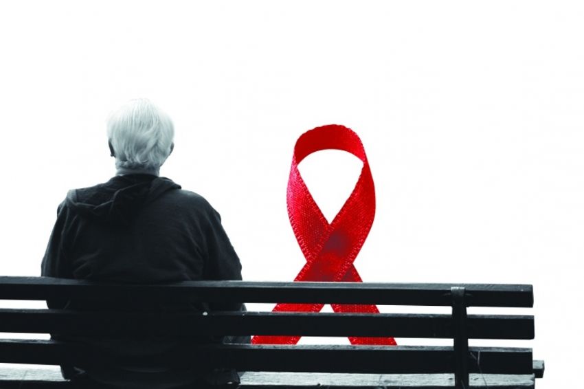 Causes for the increase of cases among the elderly a more active sexual life in this generation, enabled by drugs for erectile dysfunction and relationship Apps.