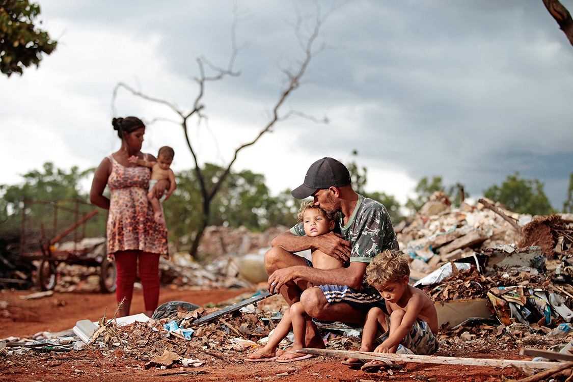 The IBGE survey considered the World Bank's classification for extreme poverty, i.e., people with an income of less than US$1.90 (R$8) per day.