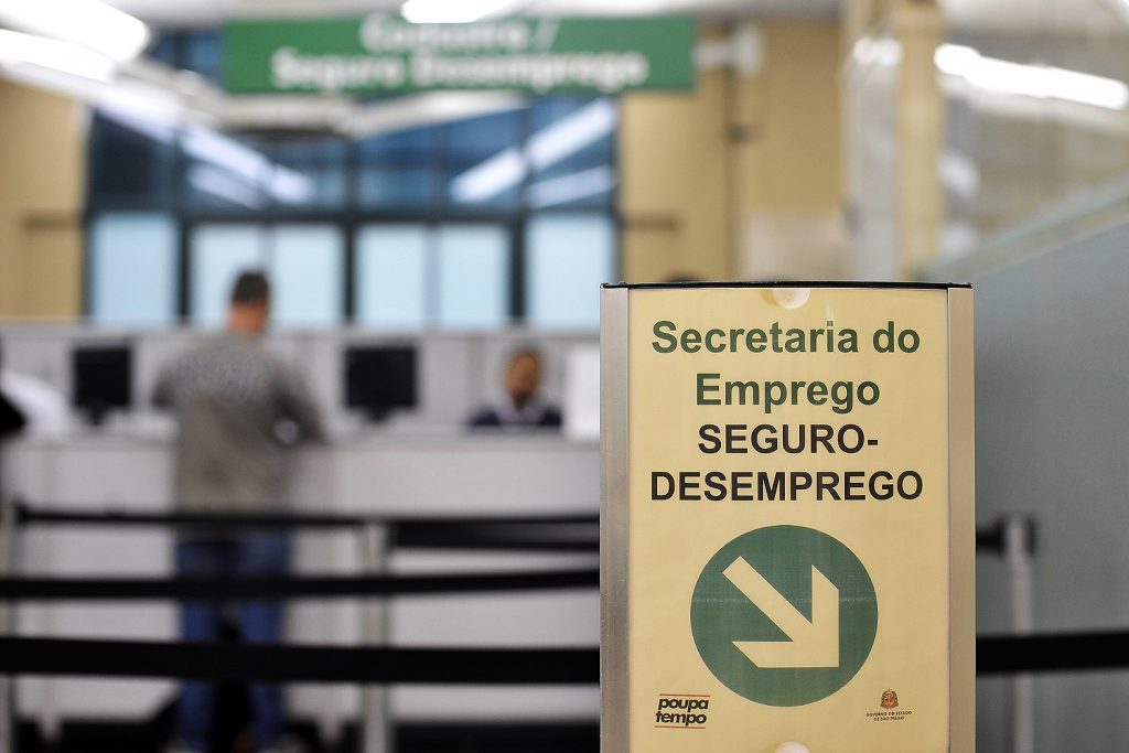 Between the third quarter of 2018 and the same period this year, 1.468 million job vacancies were created, according to the most recent IBGE data.