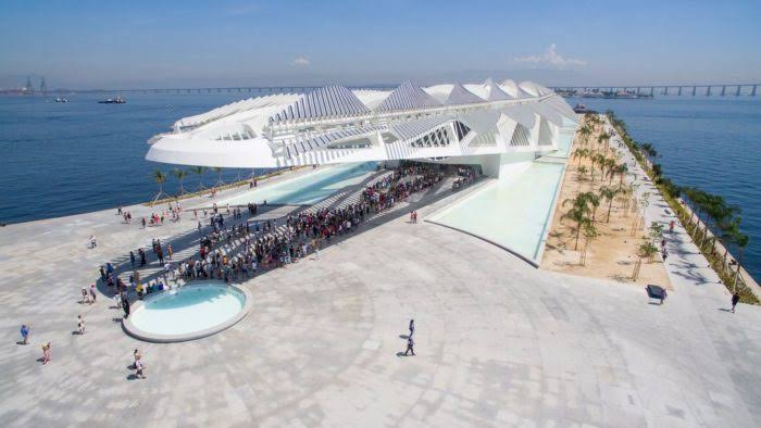 The Museum of Tomorrow is one of the landmarks of Rio de Janeiro and the center of a new urbanization project. (Photo internet reproduction)